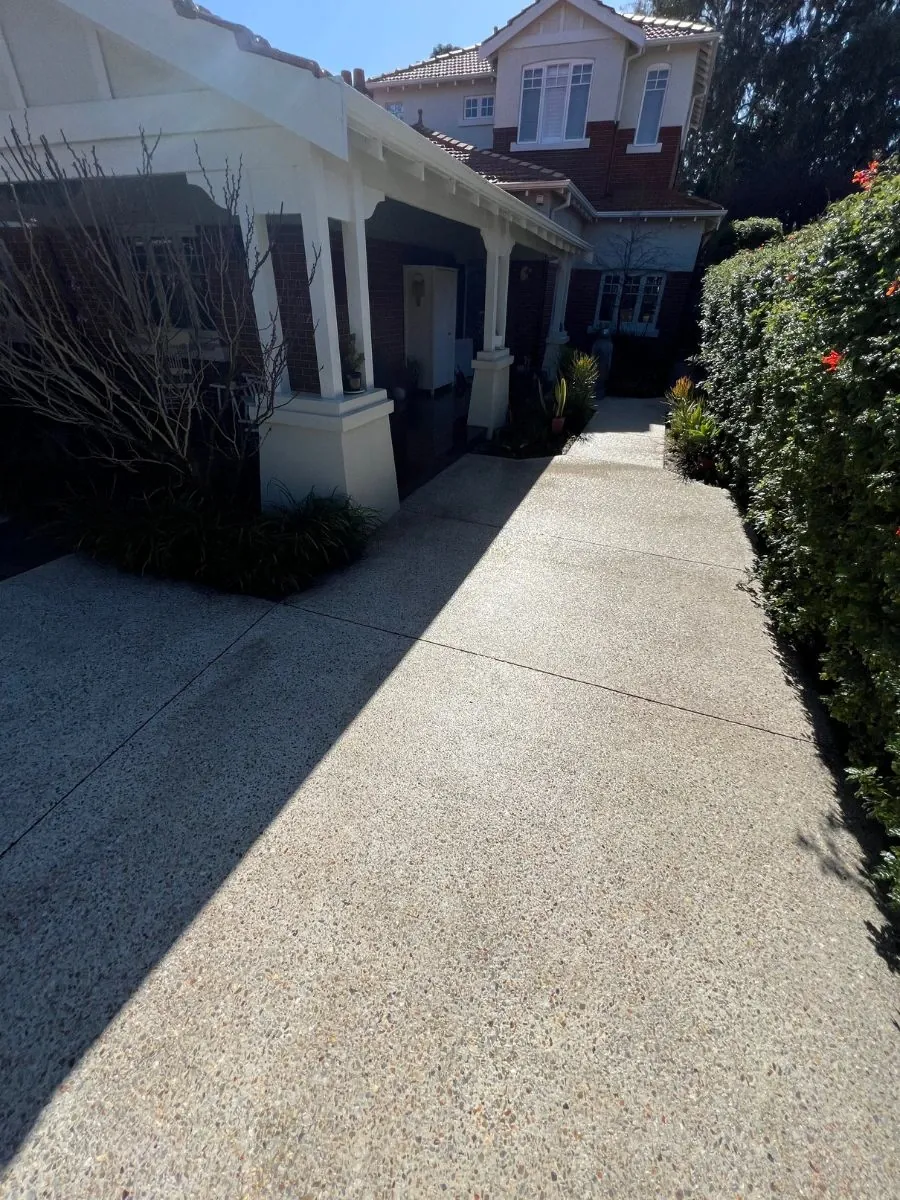 Aggregate driveway after cleaning in Perth