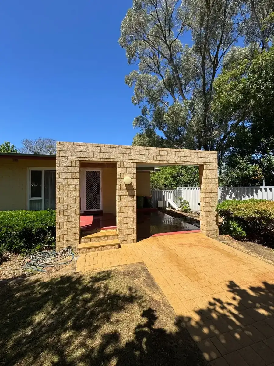 Brick wall after a soft wash in Perth